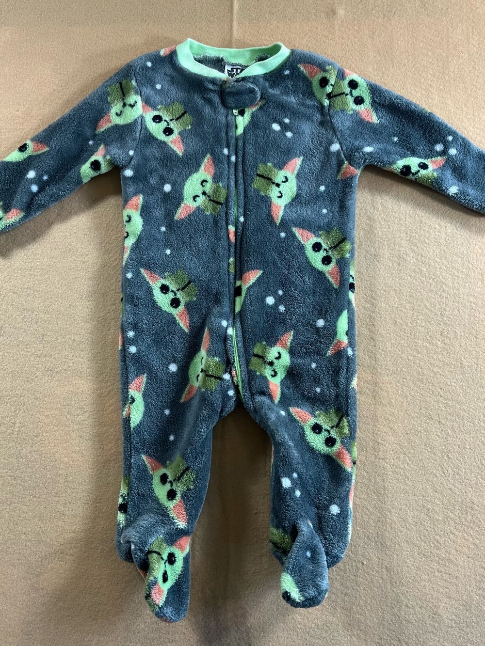 Star Wars Baby Fleece Footed Sleeper 6-9M Yoda Grogu Green Gray Zip Pajamas